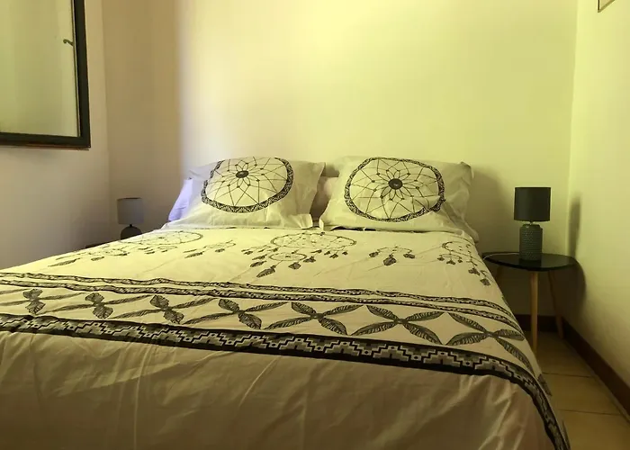 Le Pagus Tatil Evi Simeyrols